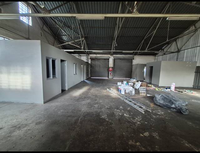 238M² WAREHOUSE TO LET IN CITY DEEP